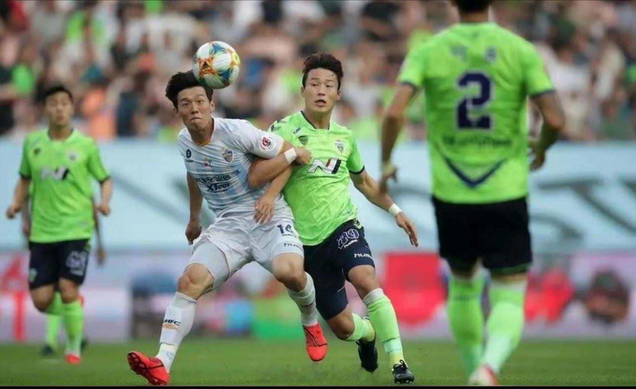 今日公开菜单你：足球预测       008荷甲 乌德勒支VS海伦芬      