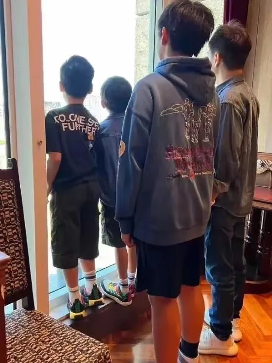 哇塞，林志颖大儿子，居然一米八了！