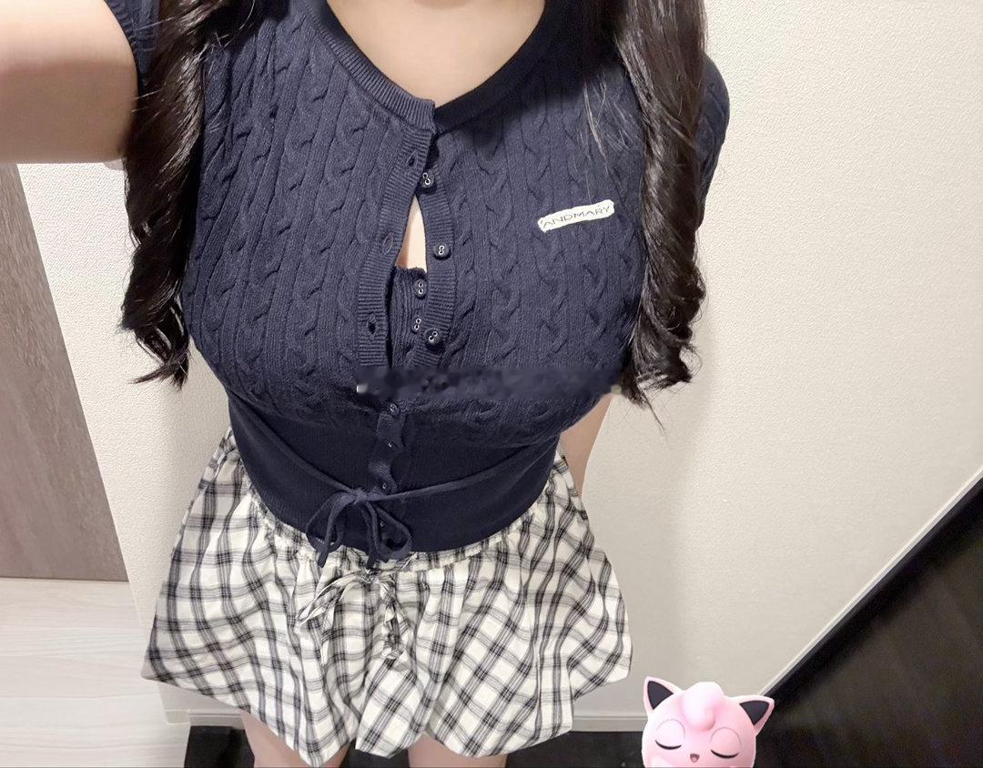 我这个IP最近的天气和入秋了似的，早晚还挺凉的，留的小裙子都还没穿出去过~ 天津