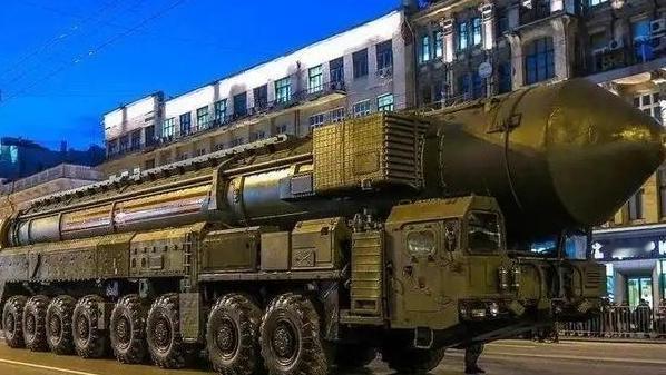 为什么俄罗斯不敢用核武器？不夸张的说，俄罗斯宁愿投降，也不敢先用上核武器。俄罗斯
