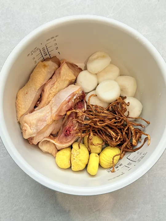 鸡汤这么煲太好喝了💗丝滑浓郁！鲜美爽口！