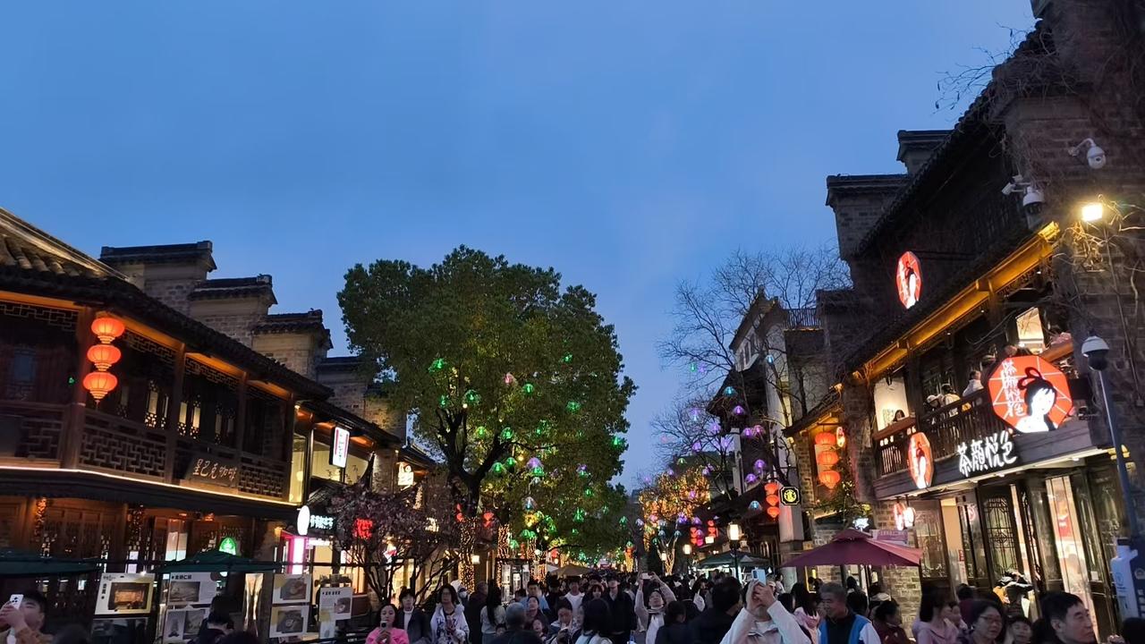 今年春天最想实现的心愿 老祖宗留下“放响屁，穿旧鞋，坐慢车”这句俗语，细品还挺有