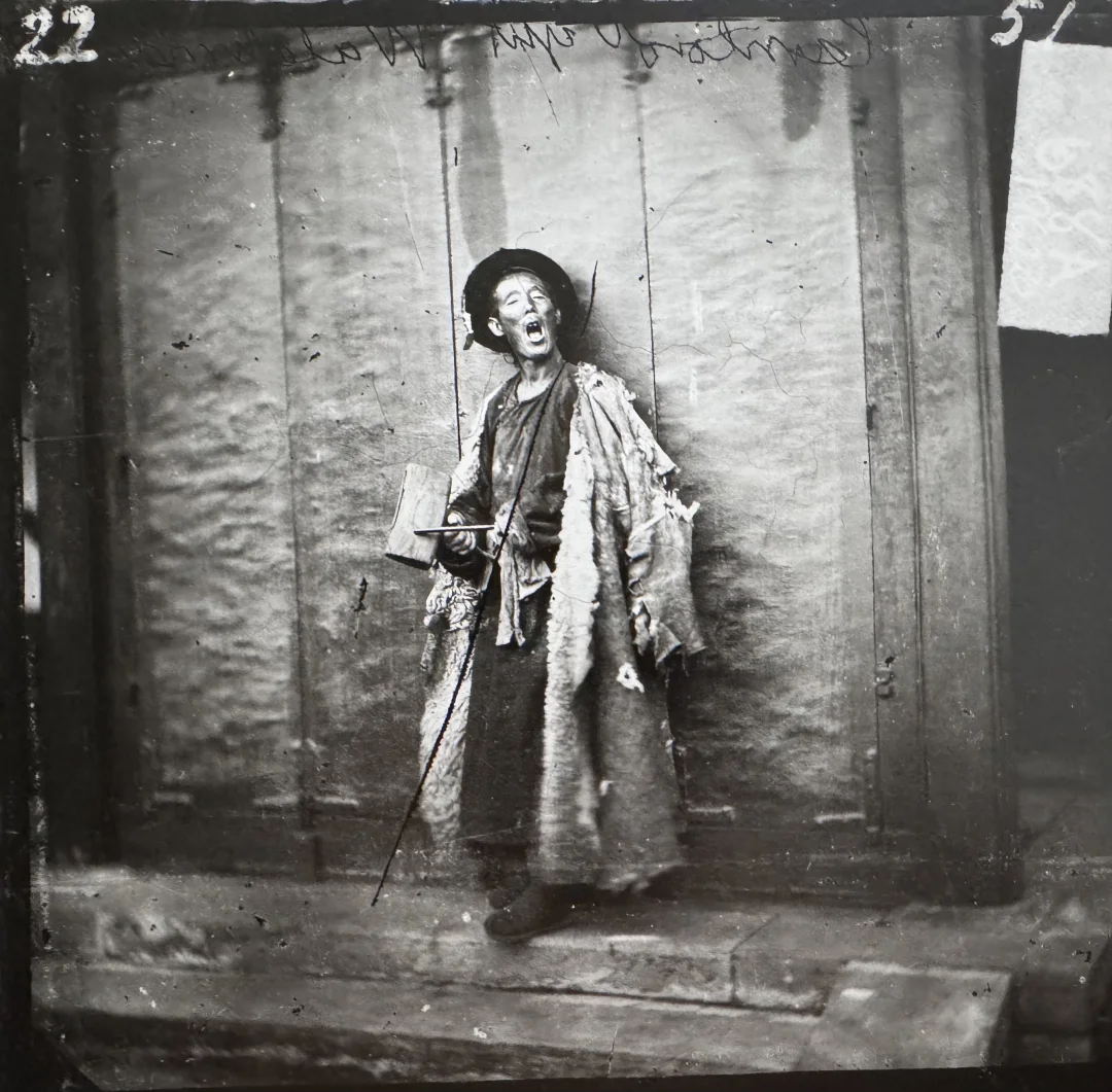 我在150年前的北京街头当“牛马”……