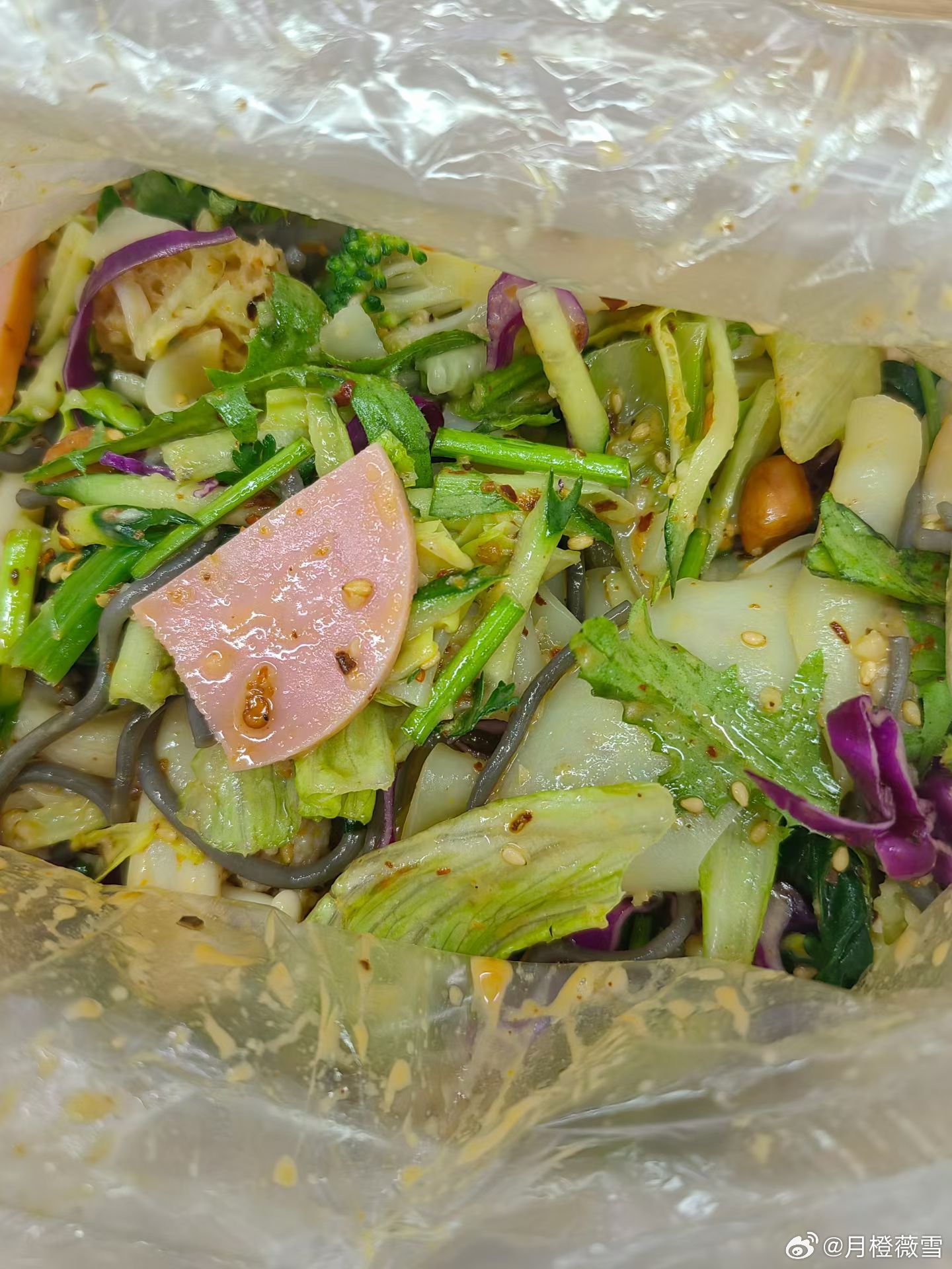 好吃，这家凉拌菜也不错 ​​​