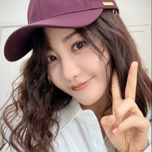 杨蓉坦然面对烫伤痕迹杨蓉坦然面对烫伤 哦莫哦莫！祝早日恢复！杨蓉面部烫伤恢复近照