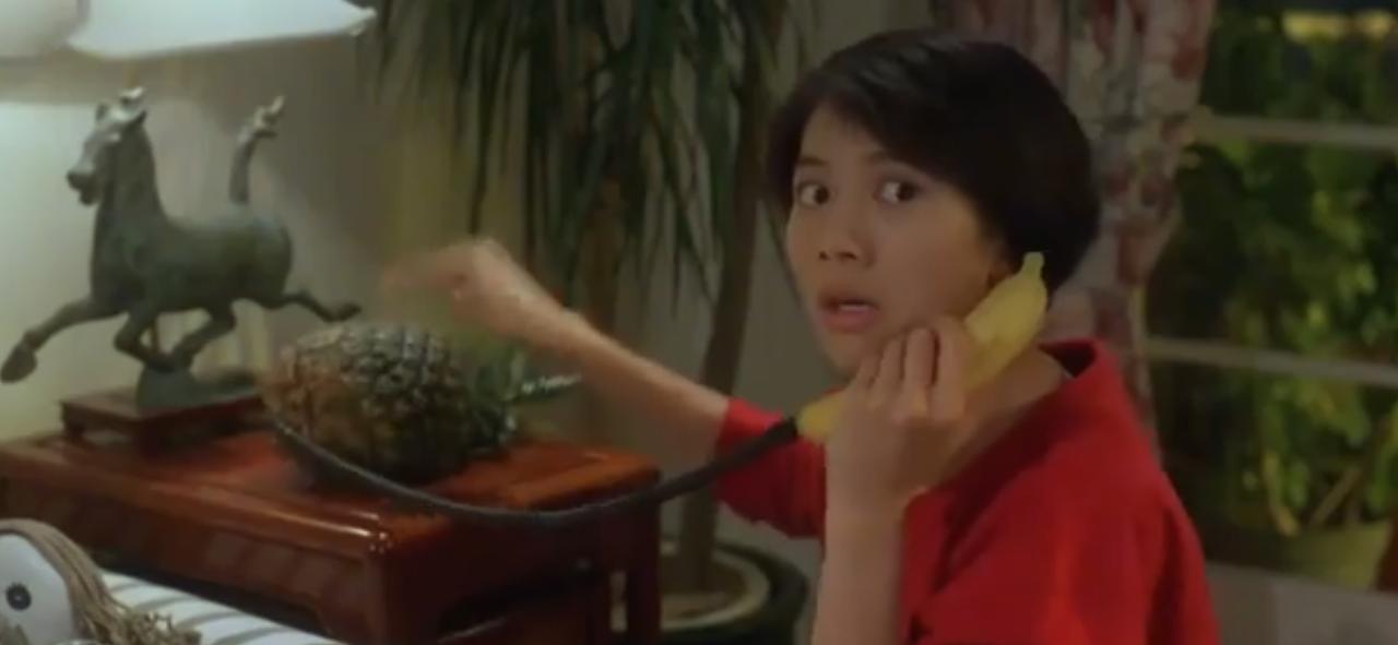 王晶与《珠光宝气》  
   1994 年，王家卫的两部经典之作《重庆森林》和《