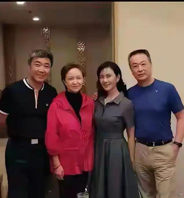 我敢打赌，能把这四位全部认出来的，说明你已经老了 