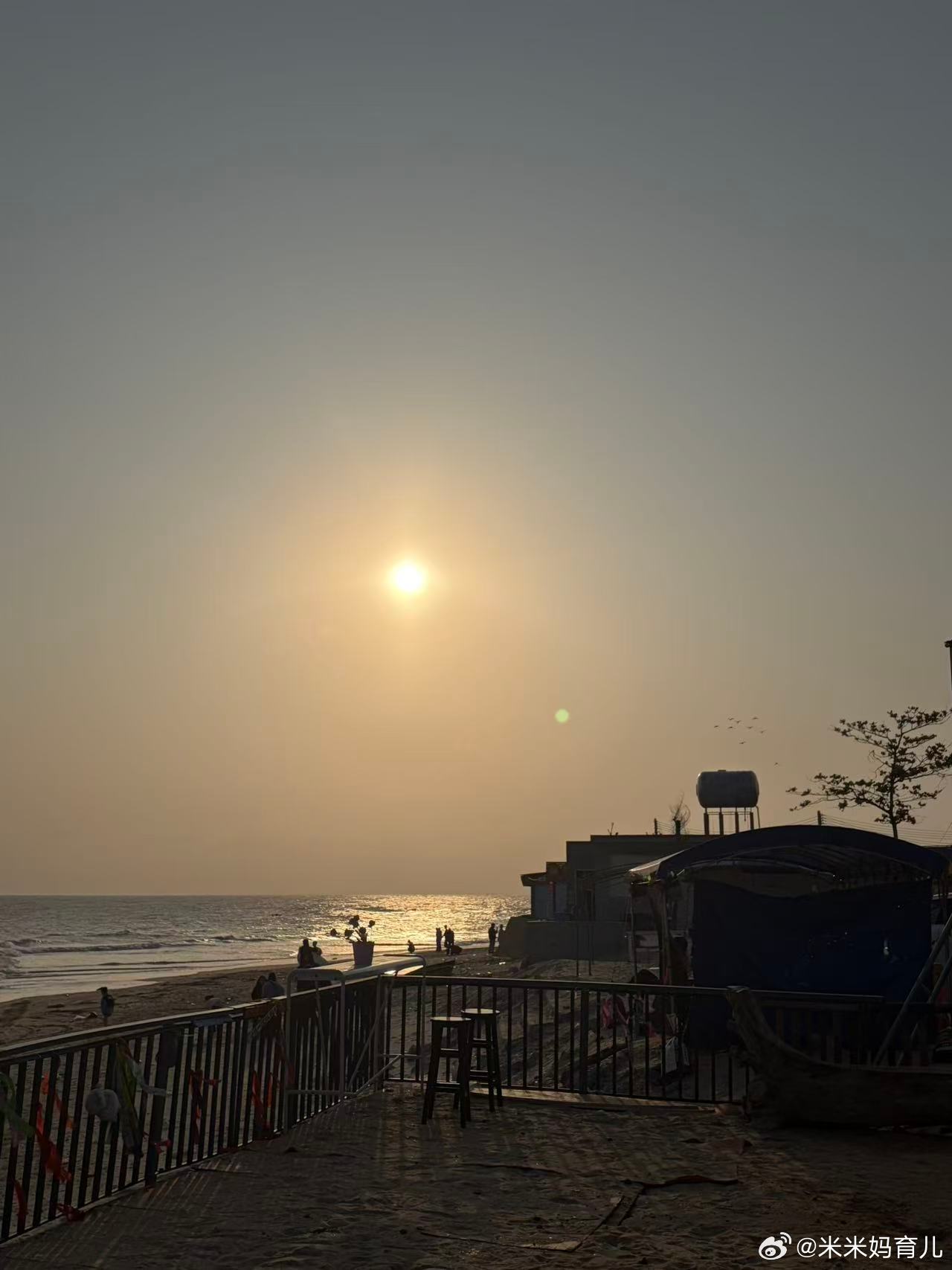 体育老师反映米米最近身体比较虚～让我带米米去看看尤其运动后唇色比较白米米本来唇色