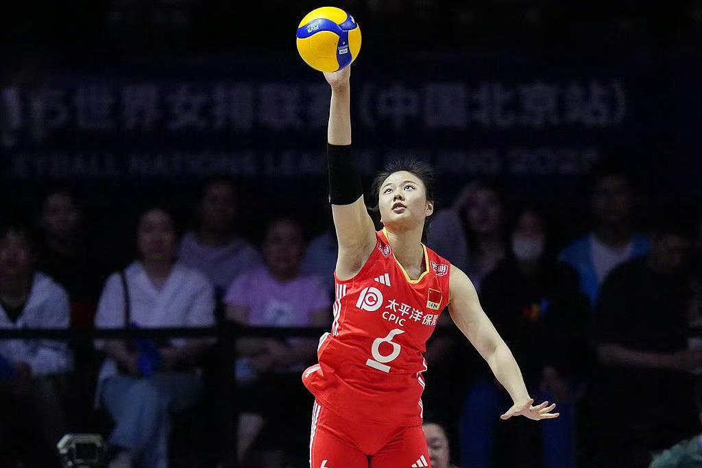 龚翔宇加盟美国女排联盟 6月13日，中国女排队长、为国三次出征奥运会的，官宣加盟