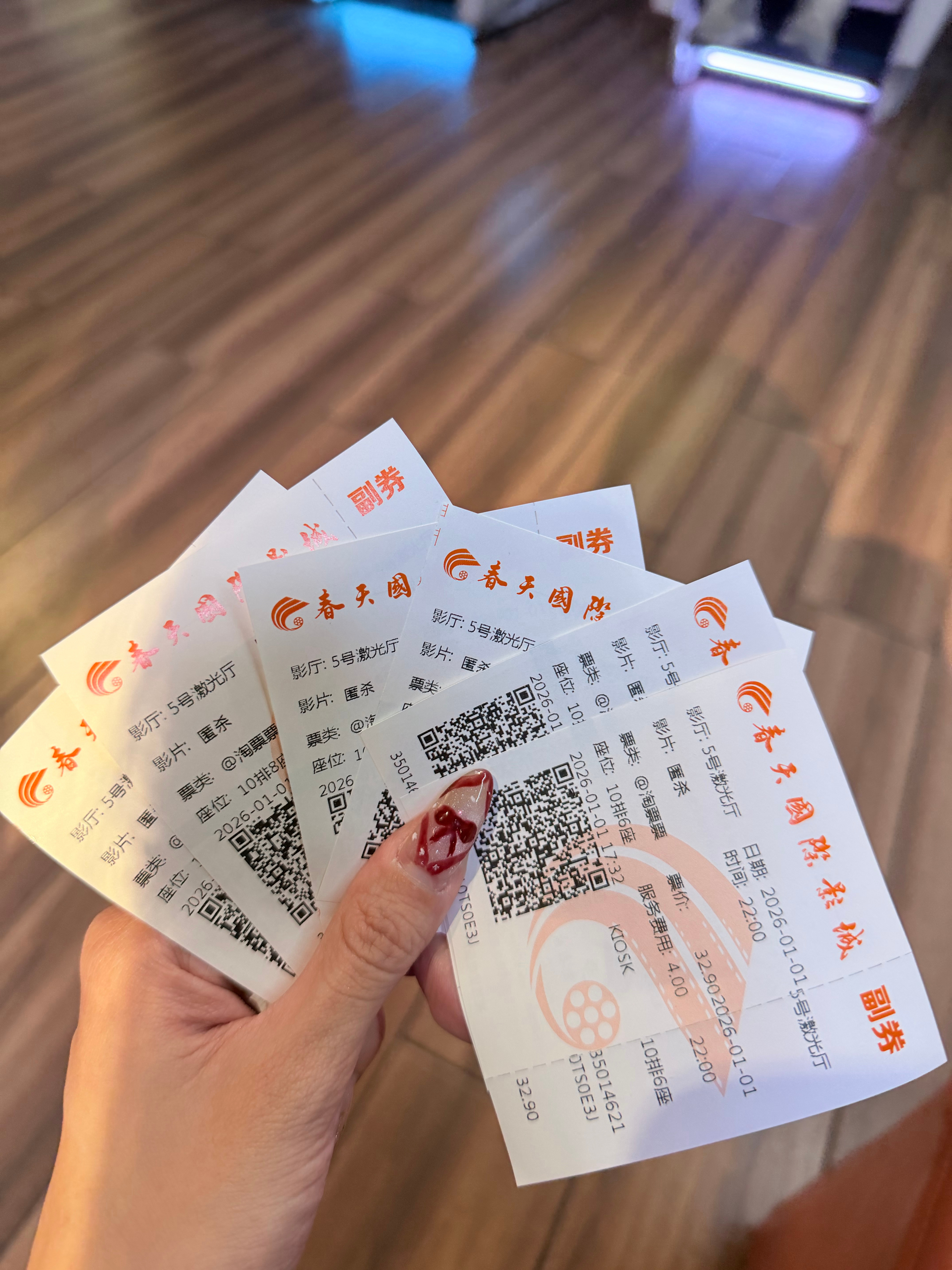 一个人看六遍 不好看 反转好简单 还设置一堆莫名其妙的设置 好尴尬的自定义语言 