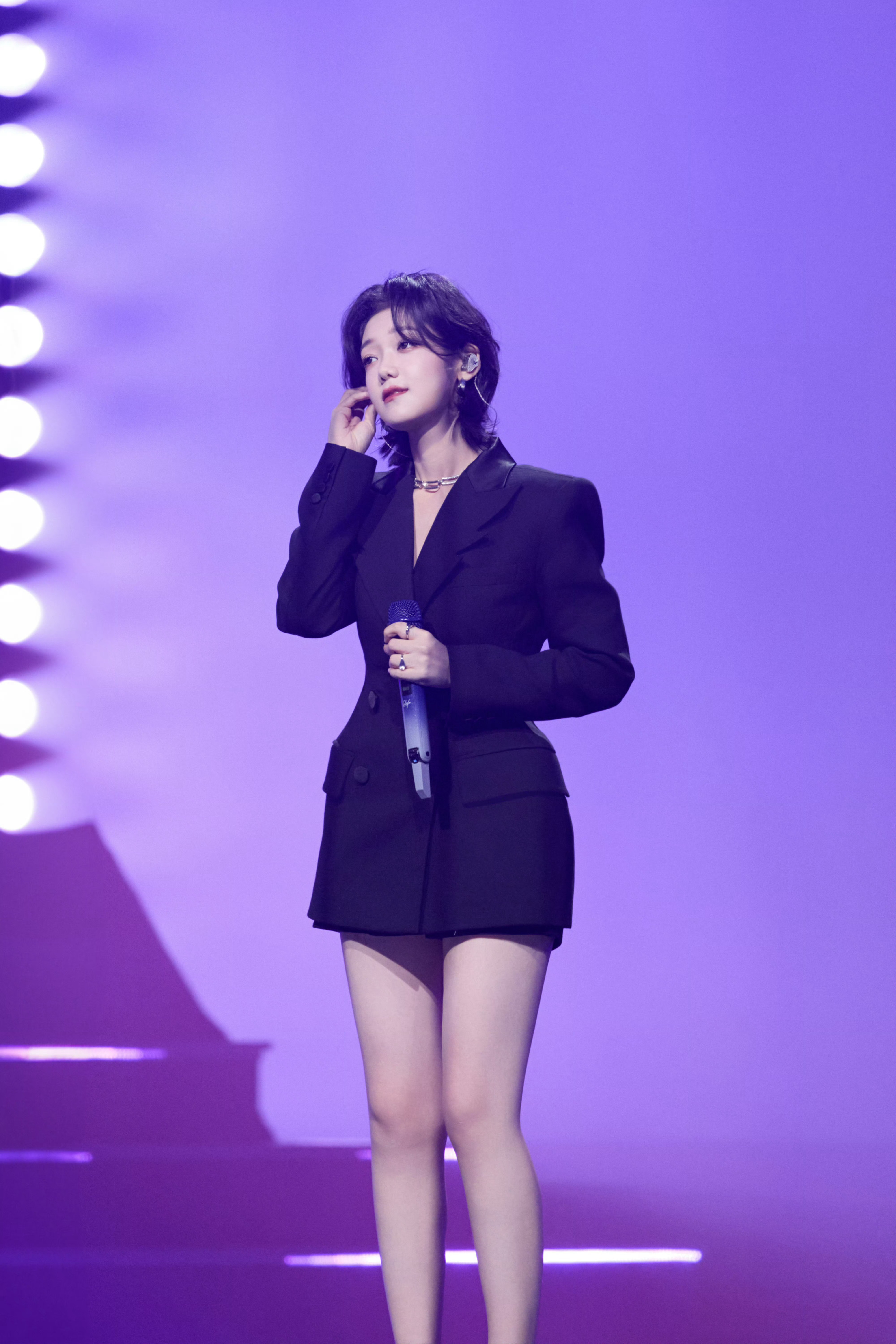 希林娜依高2025湾区升明月 ​​​