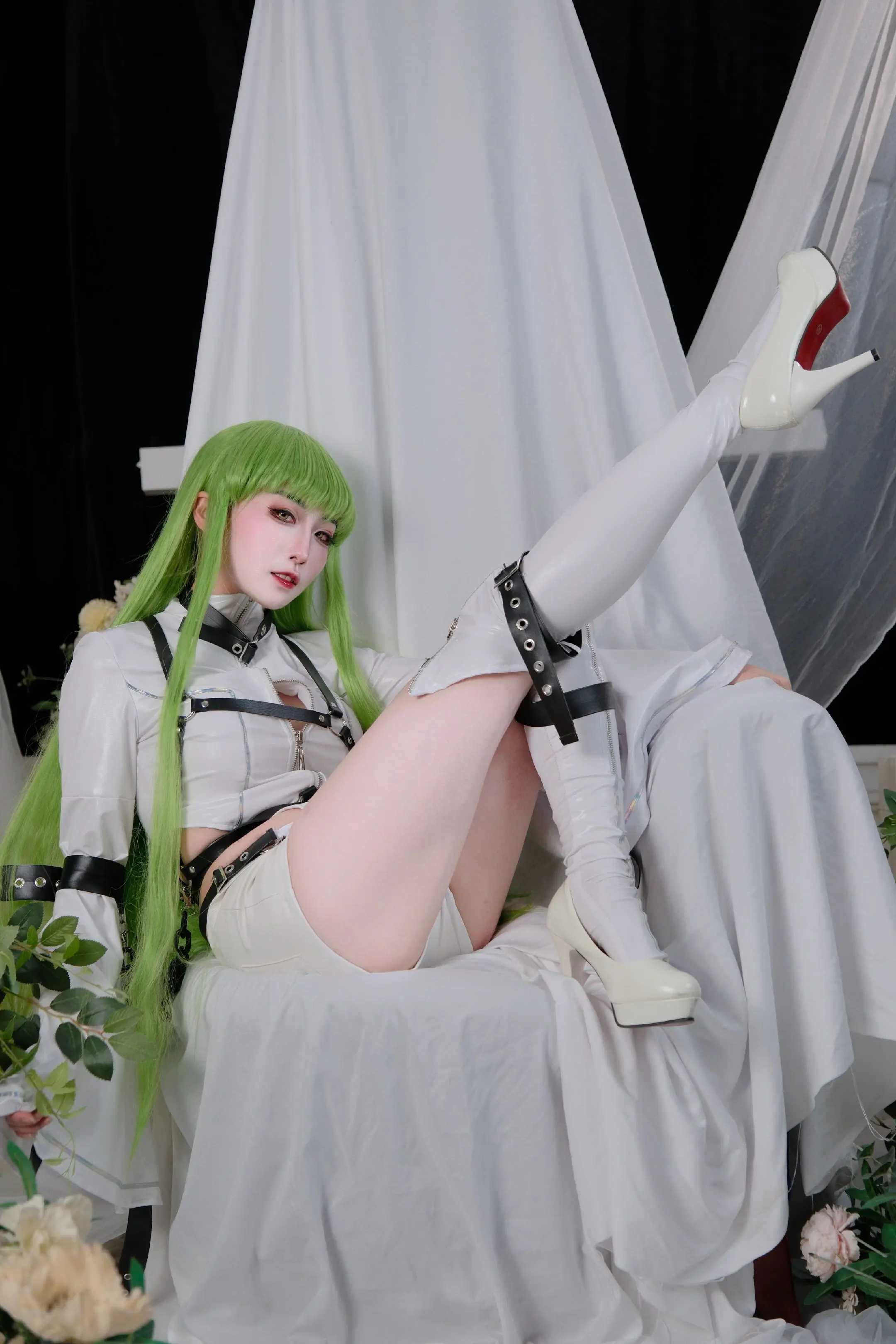 cc拘束服同人。