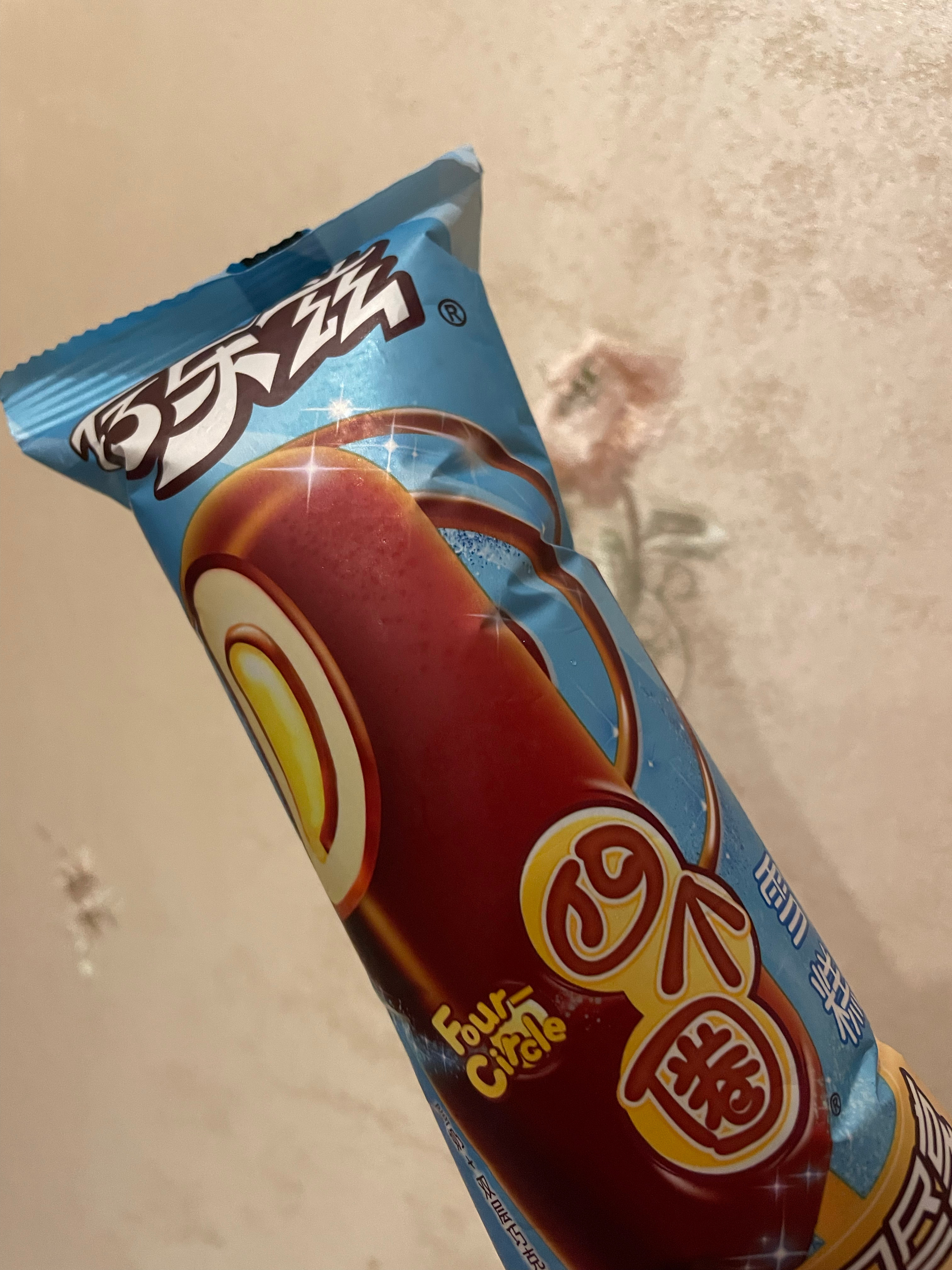 🥵热鼠我了 和小朋友偷偷提前先撤了 她热的脸通红 衣服湿透 直接去理发店洗个头