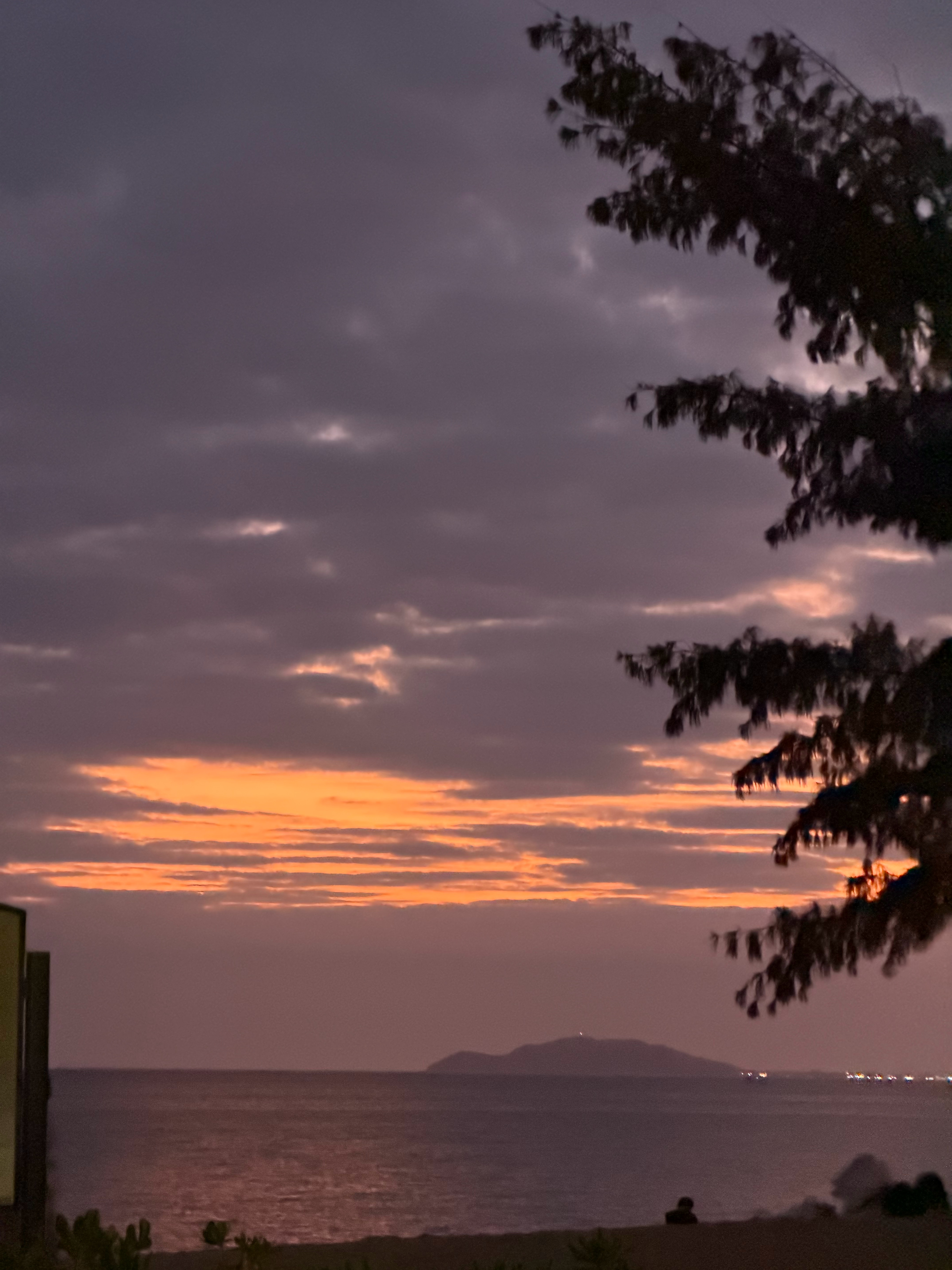 三亚现在人真的太多了！下次一定要非节假日来晚霞我的日常plog 三亚·椰梦长廊