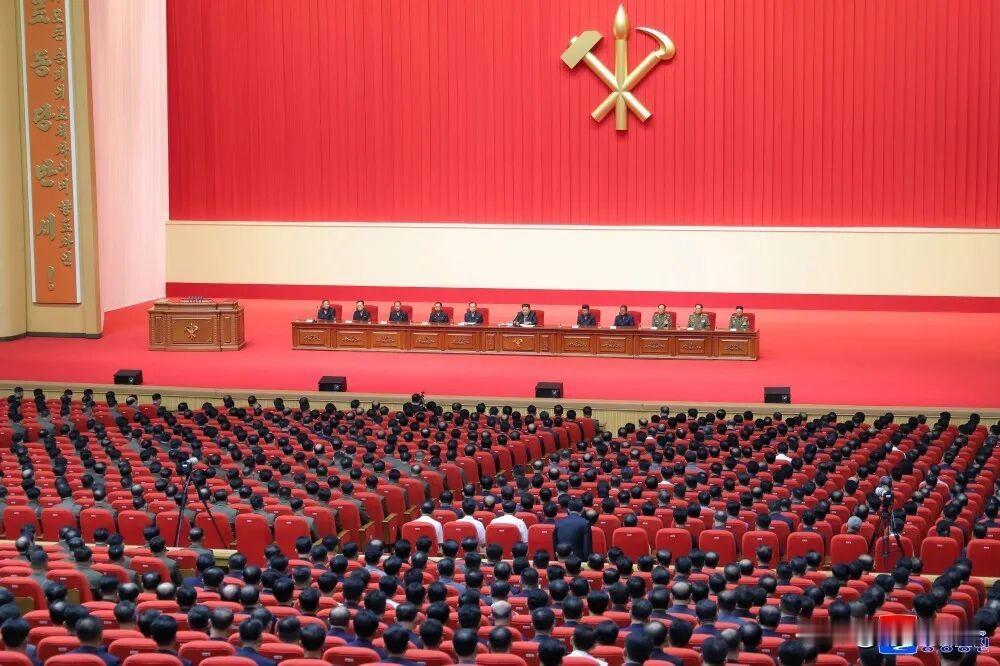 现在对于朝鲜来说，最大的新闻就是人民军总政治局前组织副局长朴喜哲少将的腐败案，朝