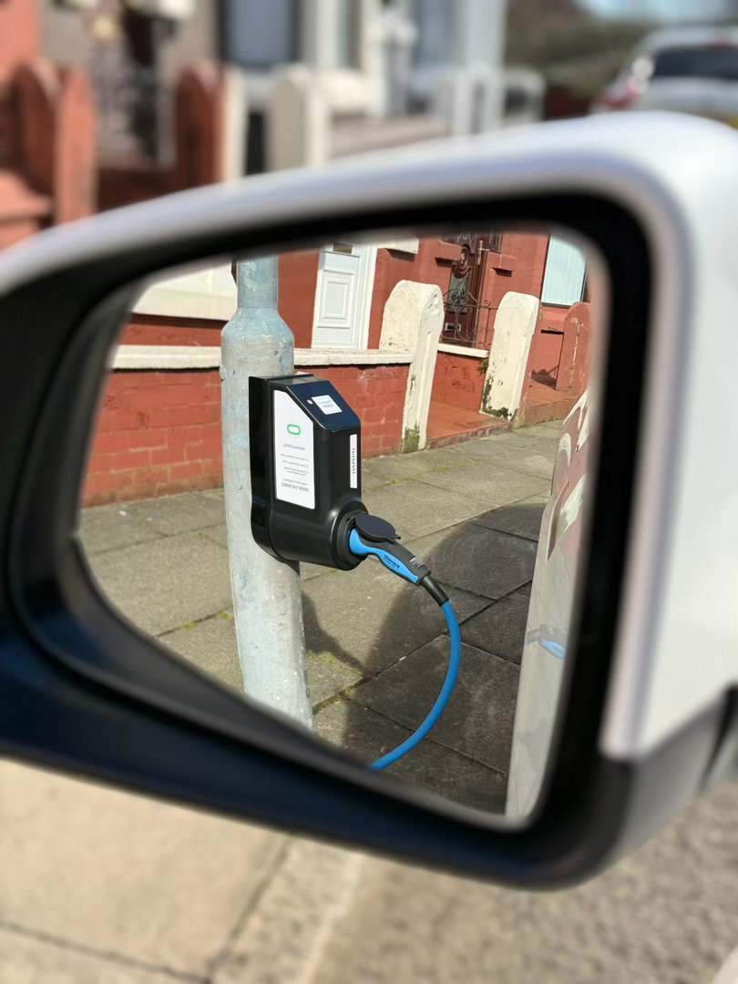 路灯充电桩，大家觉得这个设计怎么样？电车出海大v聊车充电桩