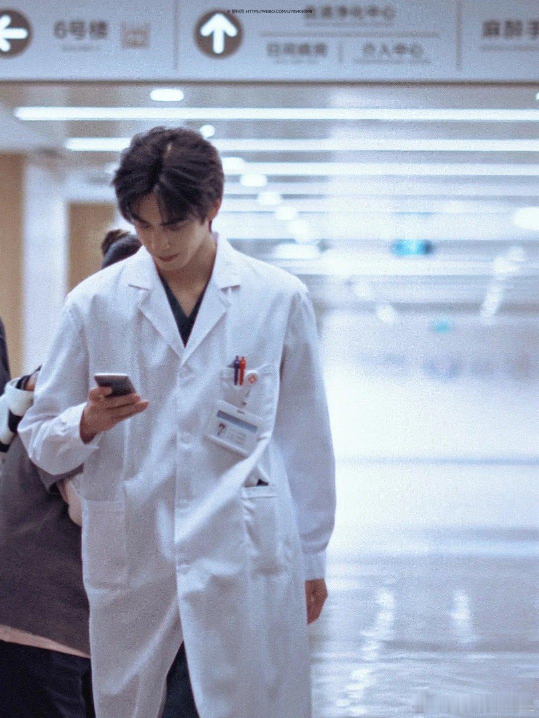 宋威龙新剧 一个人的恨海情天 顾漫笔下的自我攻略天花板！宋威龙演的林屿森，一个人