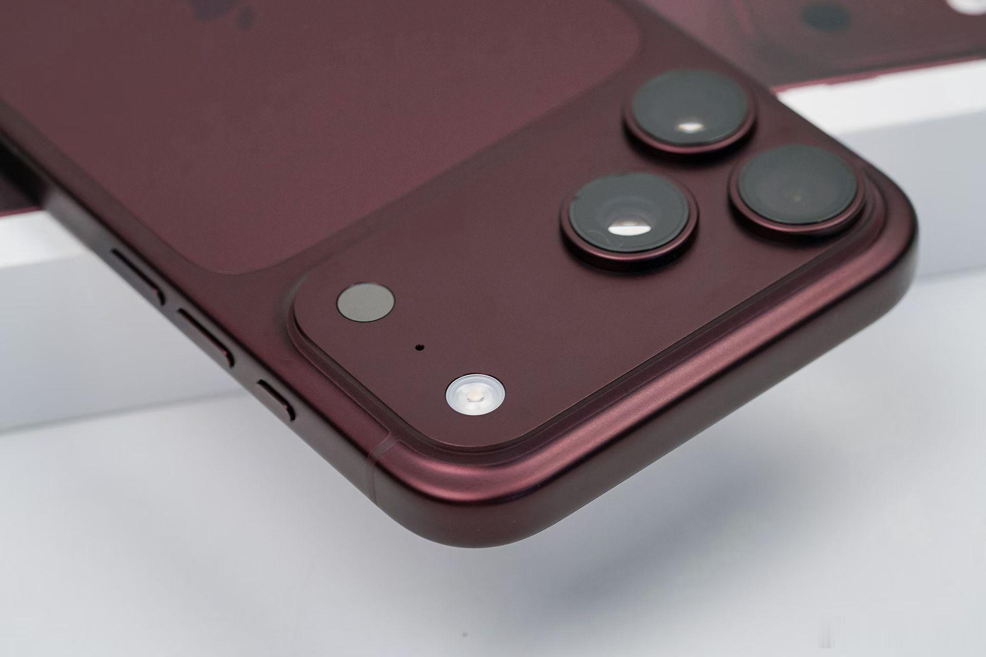 iPhone 18 Pro勃艮第酒红色 ​​​
