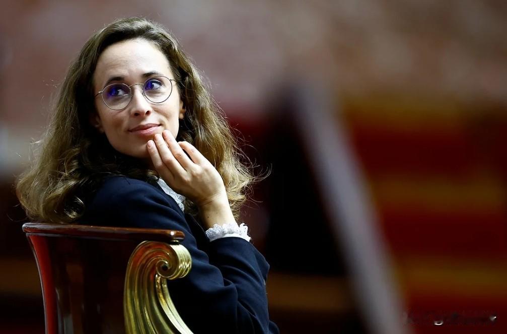 法国议会副主席提议法国制定退出北约的计划
洲哥讲时事 当地时间2026年1月9日