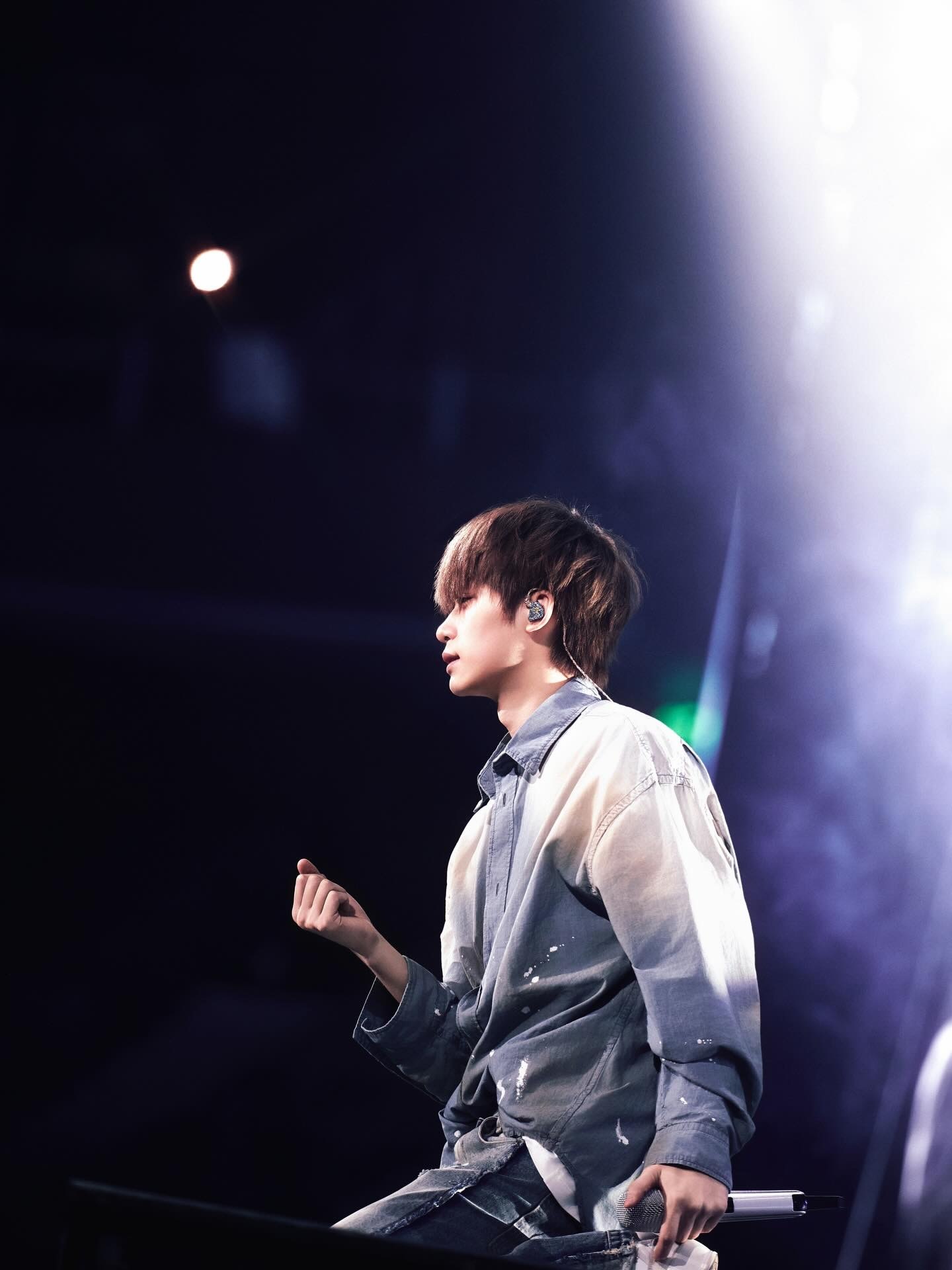 梓渝厦门演唱会连唱3天瑞鹤娱乐ins更新📸送来一组彩排图！期待梓渝厦门演唱会！