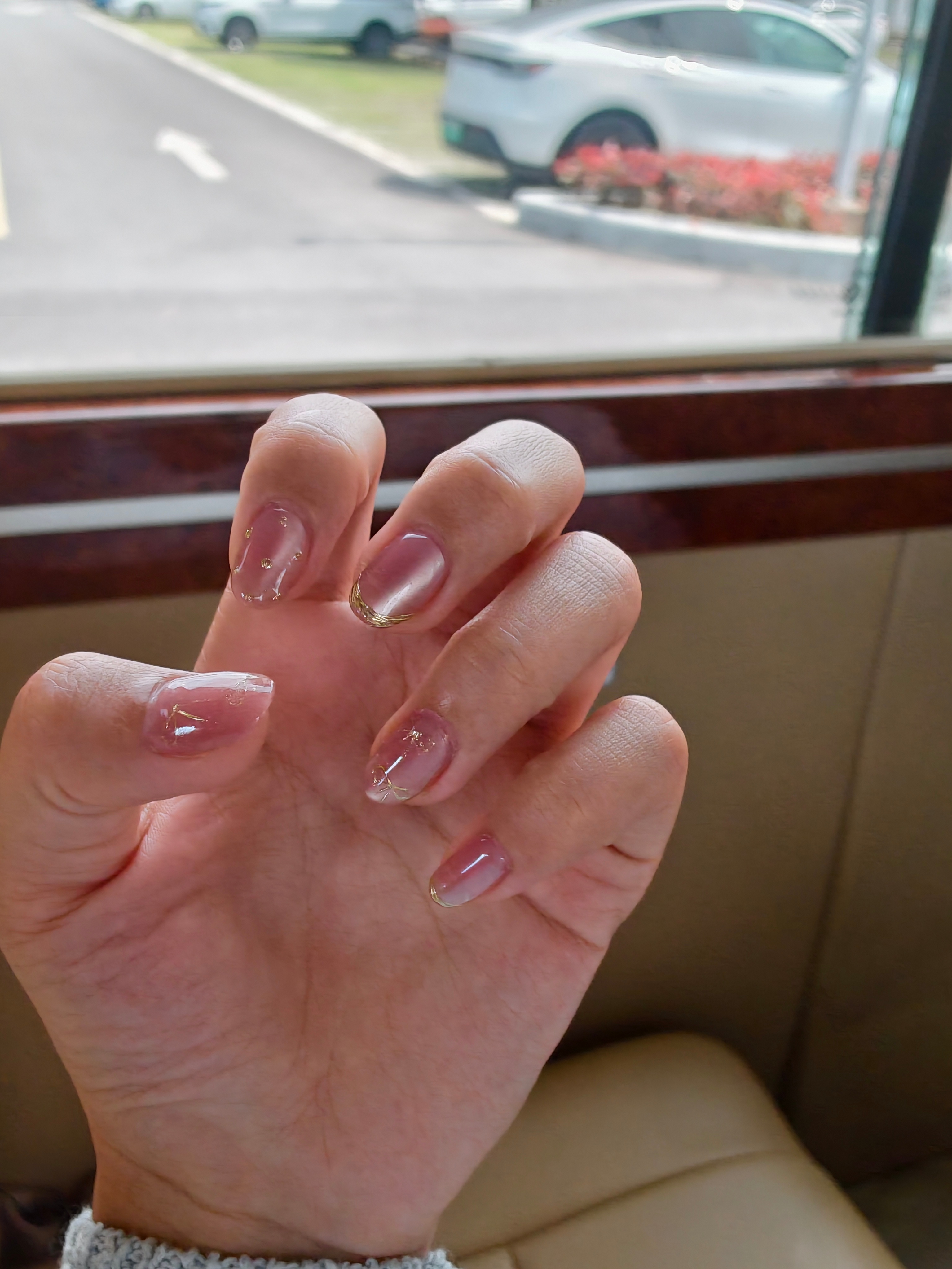 美甲可能会传染HPV我这刚做完美甲，就让我看见这个热搜是什么意思？不过现在好多美