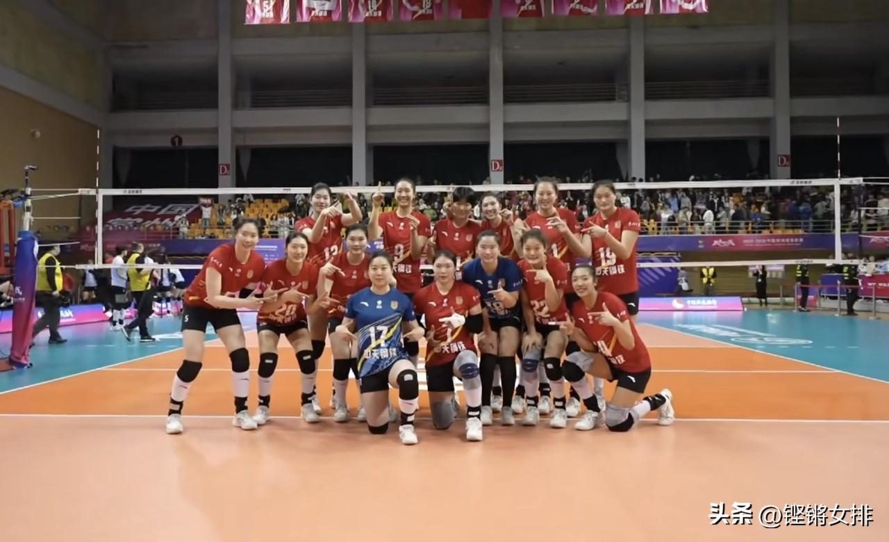 施海荣三戏天津，看得我揪心想砸电视！

如果说17号的第一场半决赛是天津球迷帮忙