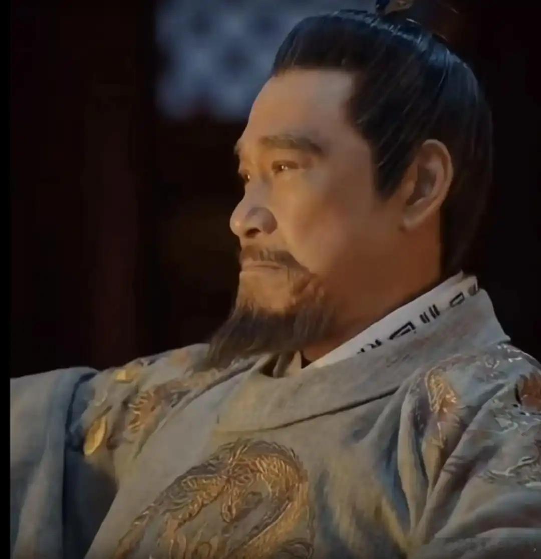 朱棣这一生，把“勤政”和“暴戾”这两个词演绎到了极致。他每天四鼓就起，批阅奏折到