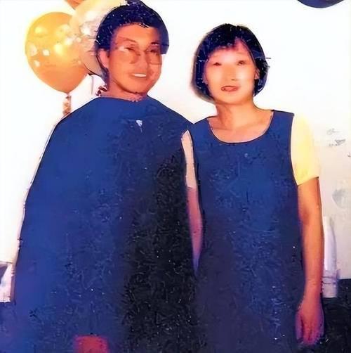 2006年，华裔核物理博士蒋国兵移民加拿大后，为了生存下去，放下了天之骄子的身段