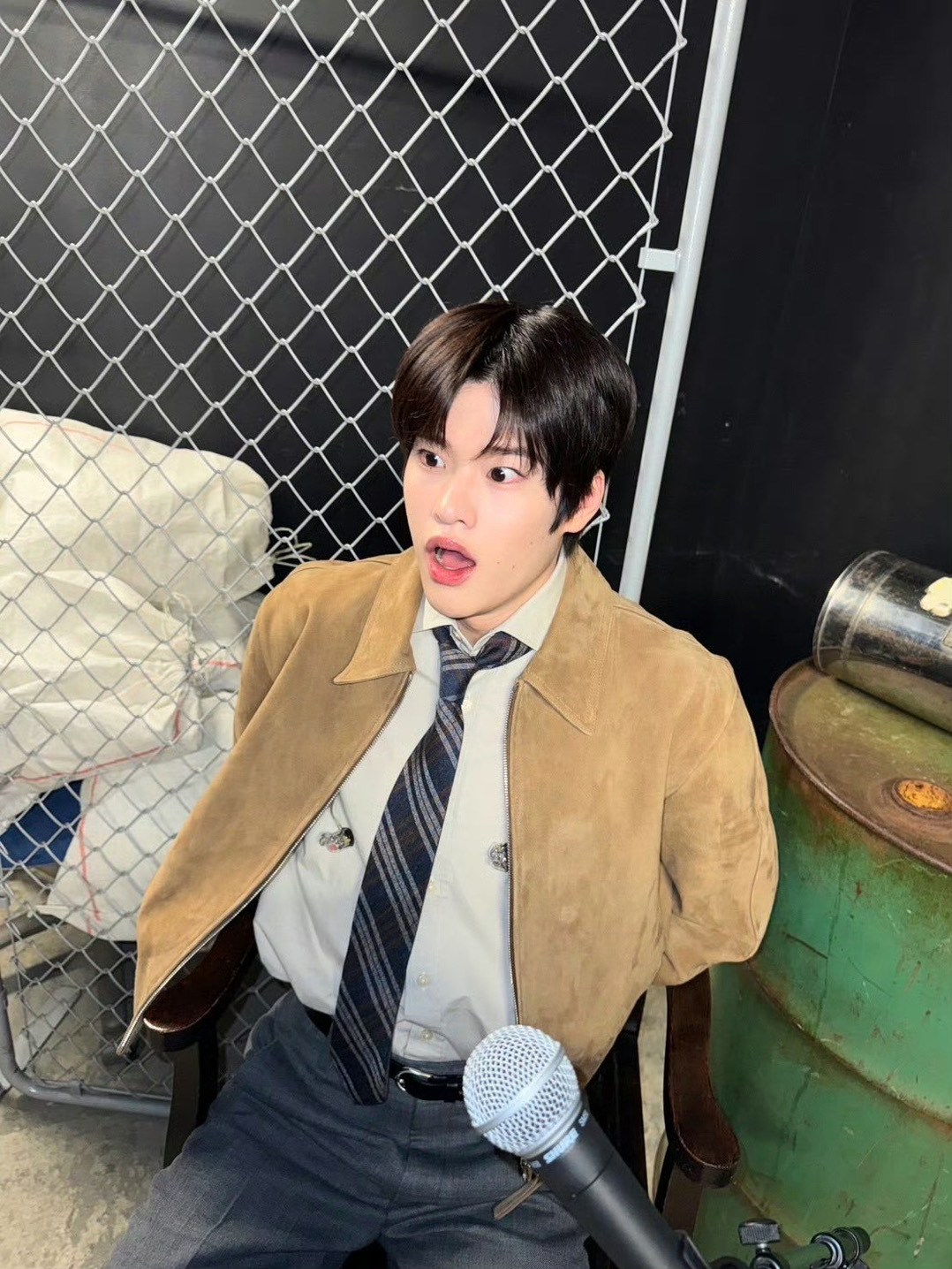 【🪑】笑嘻嘻捂着屁股向前跑吧🏃🏃 