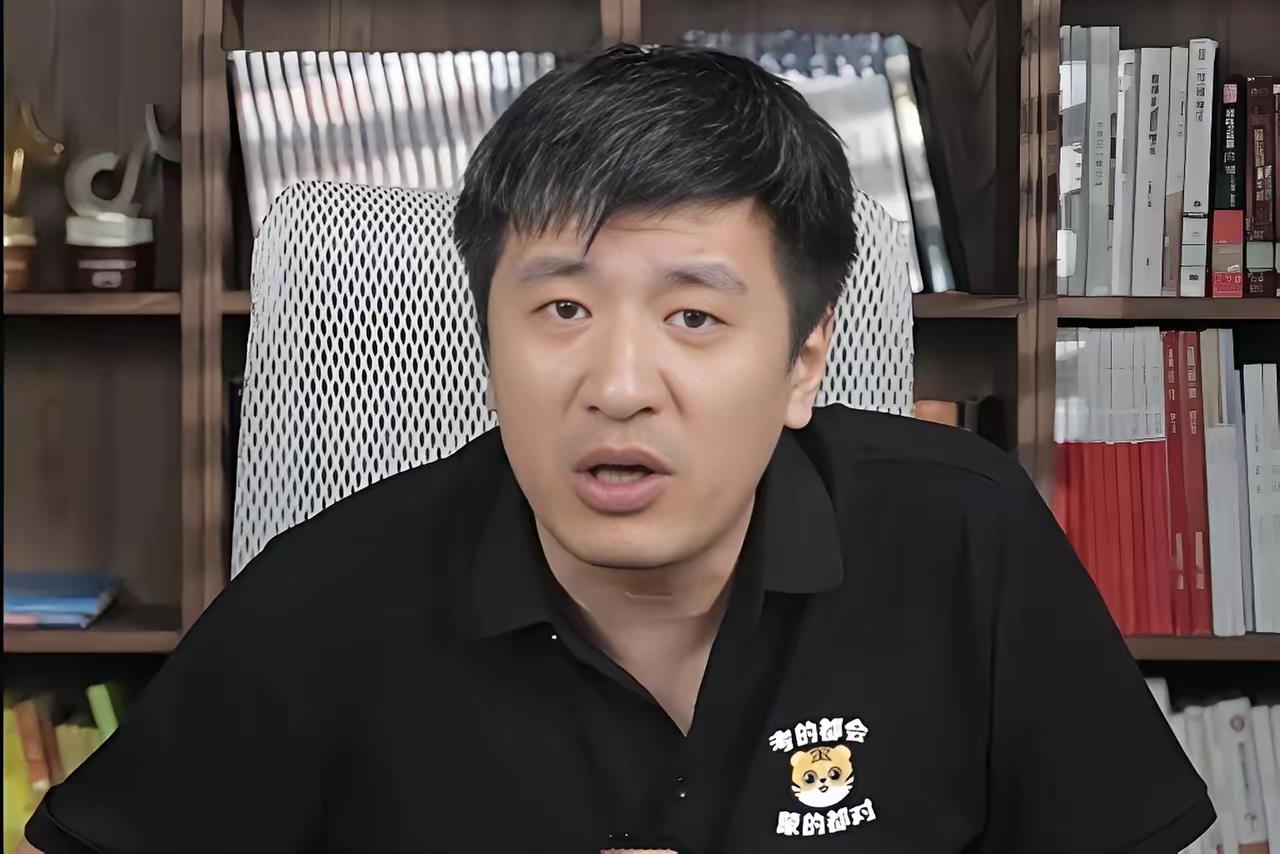 关于张雪峰：能火到今天，已经是奇迹！

1、尖酸刻薄
连线的观众，很多普通人对专