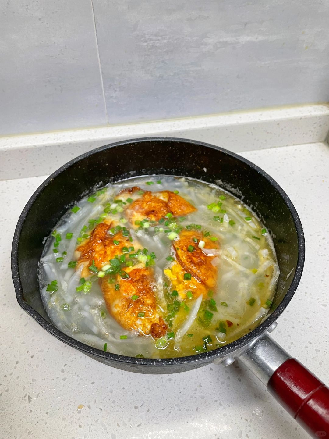 没想到萝卜丝煎蛋汤这么鲜，也太好喝了🤤