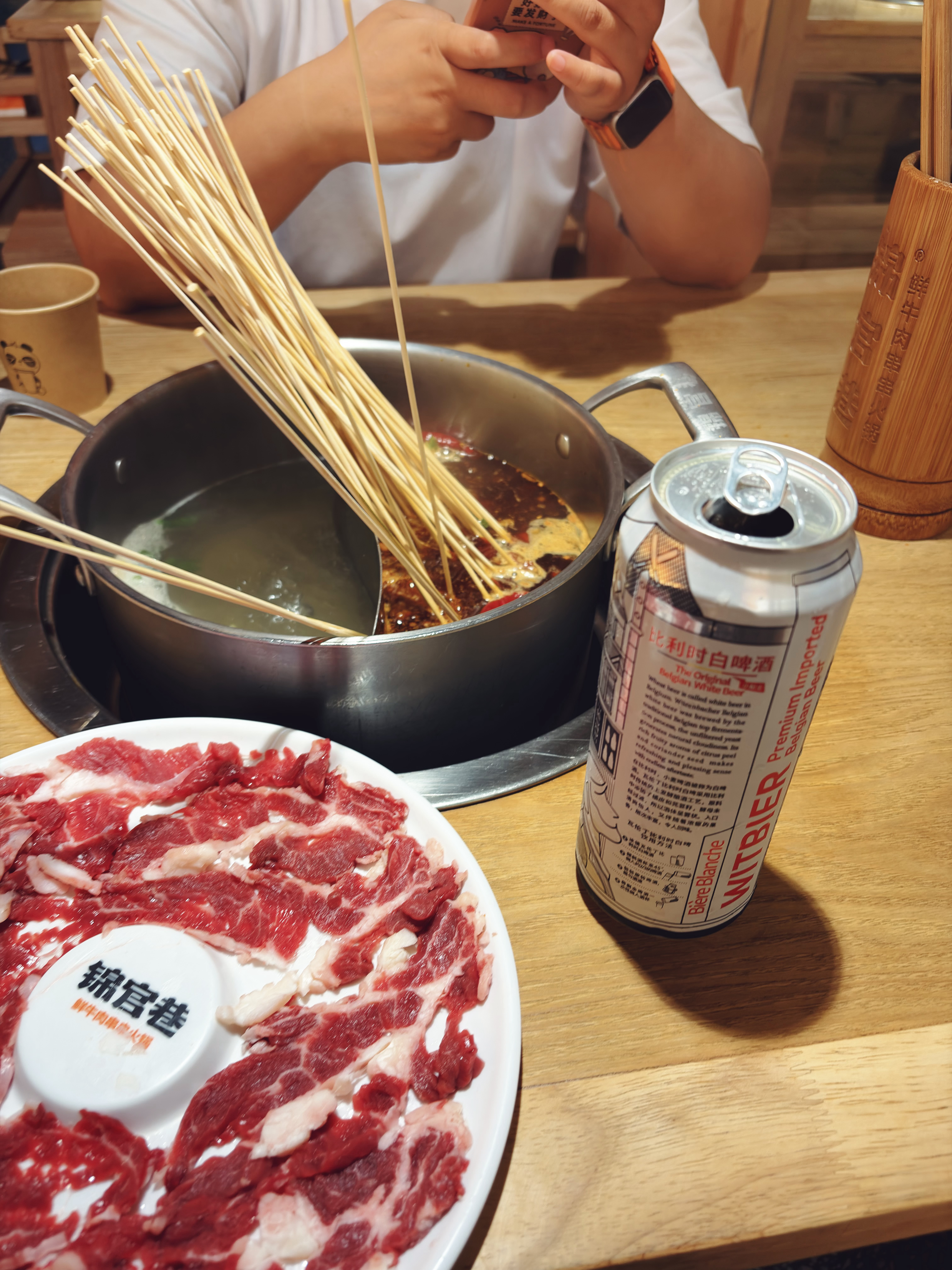 此时一位36岁的江先生正在享用他的父亲节晚宴🍻🍻 武汉·锦官巷·鲜牛肉串串火
