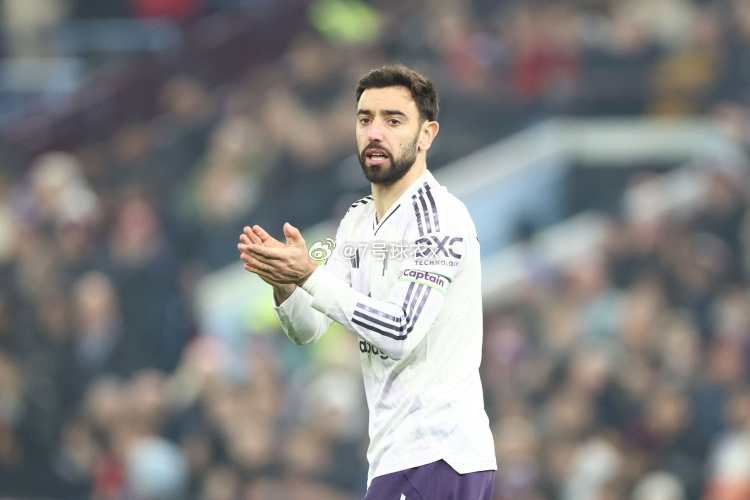 据《曼彻斯特晚报》报道，可能有15名球员无缘出战曼联vs纽卡的比赛，曼联7人、纽