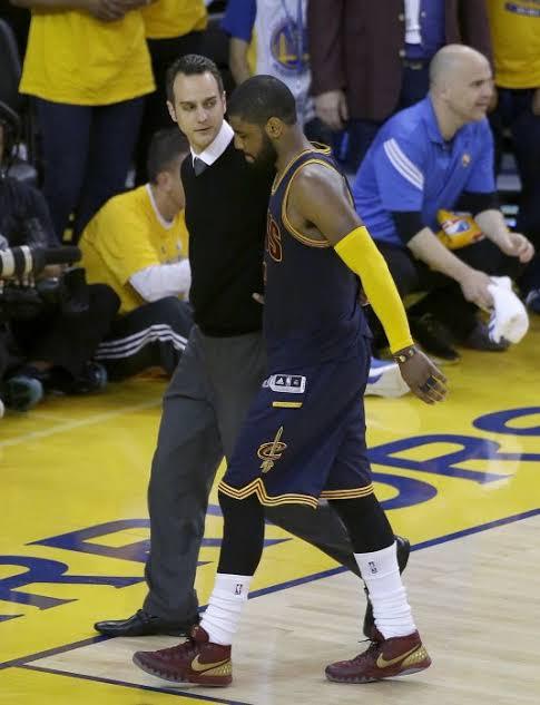 詹姆斯上一次常规赛53胜29负是2014-15赛季。