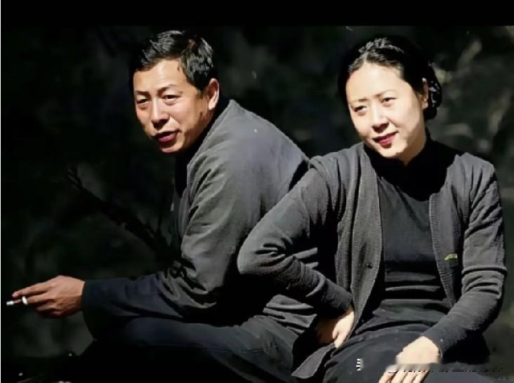 1940年张学良与于凤至最后合影，二人为何从此天人永隔？