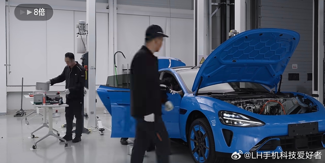小米发布雷军拆车后装车视频公开直播拆车视频，最主要的目的还是展示车辆的用料和可靠