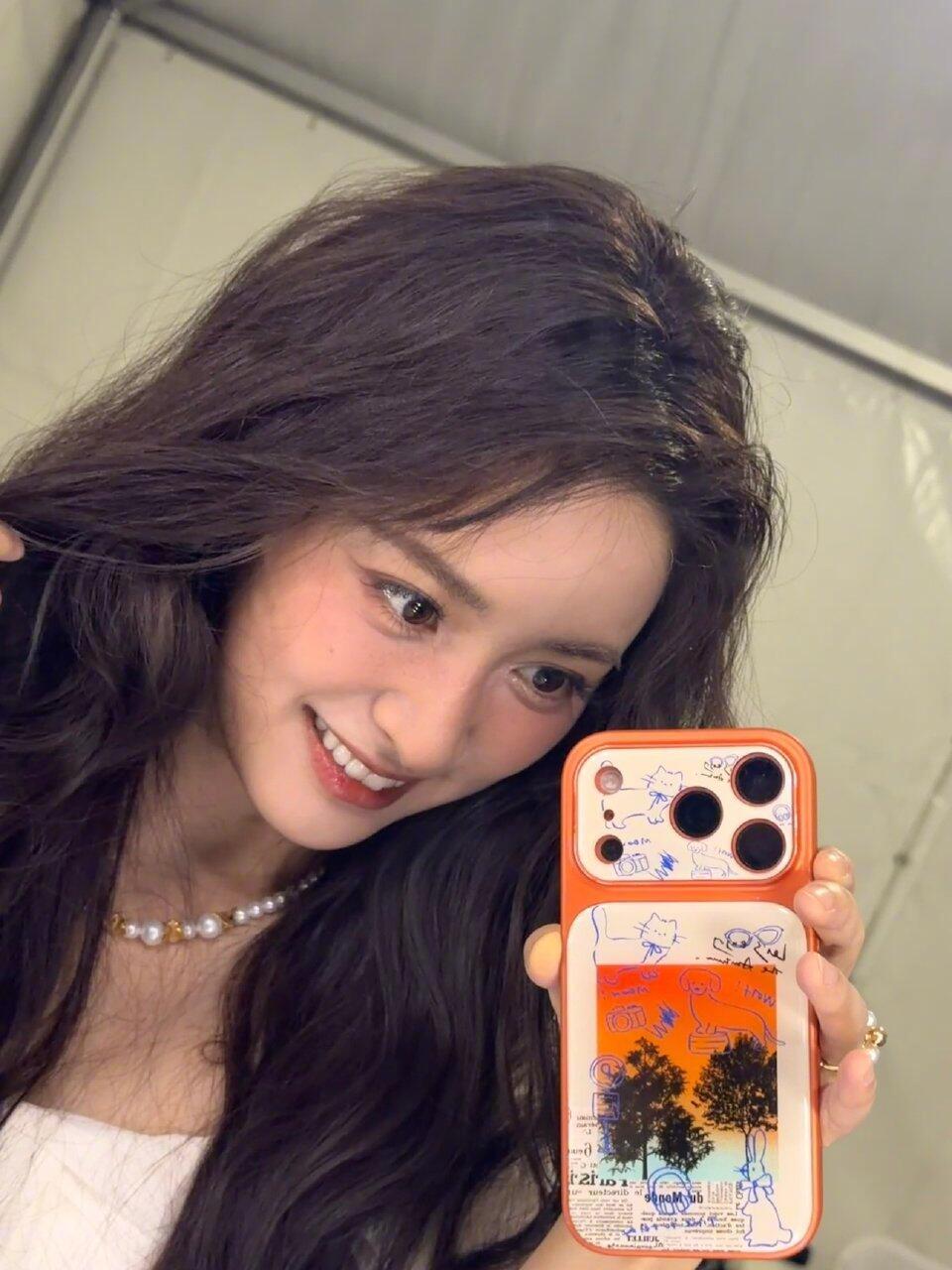 卷发月子也太美萌啦
