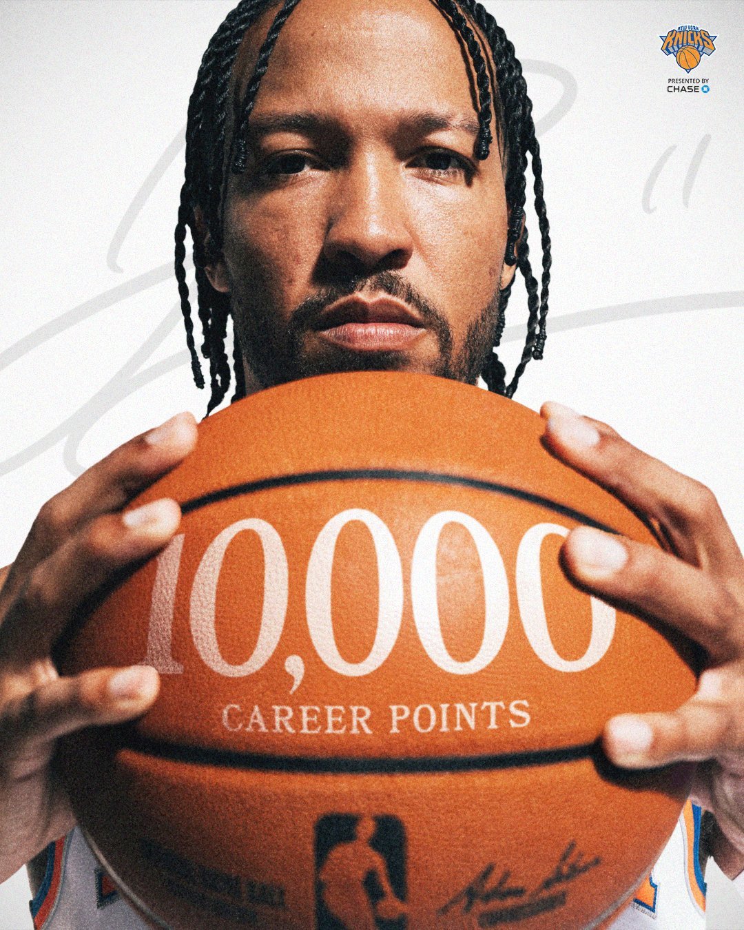 布伦森在战胜开拓者的比赛中拿到26分1篮板2助攻2抢断，生涯得分已突破1万分大关