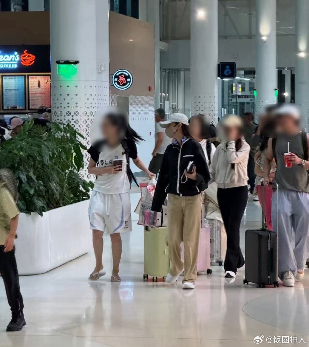 马代机场偶遇angelababy马尔代夫机场偶遇angelababy！马尔代夫机