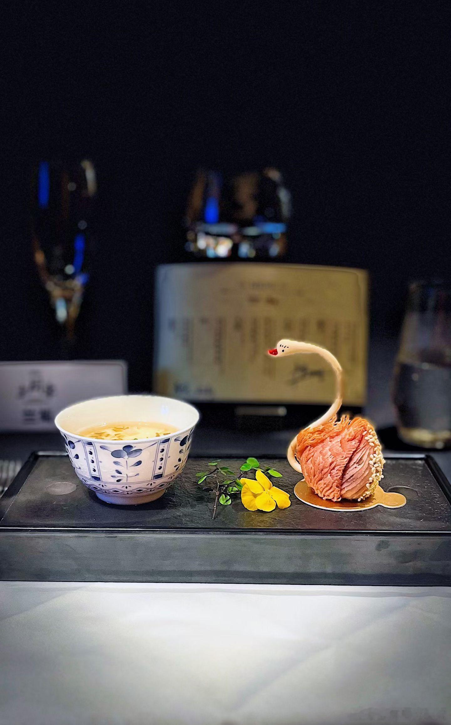 北京希尔顿，四手联弹，一席吃遍南粤味受邀参加希尔顿酒店“一席两韵·南粤和鸣”的四