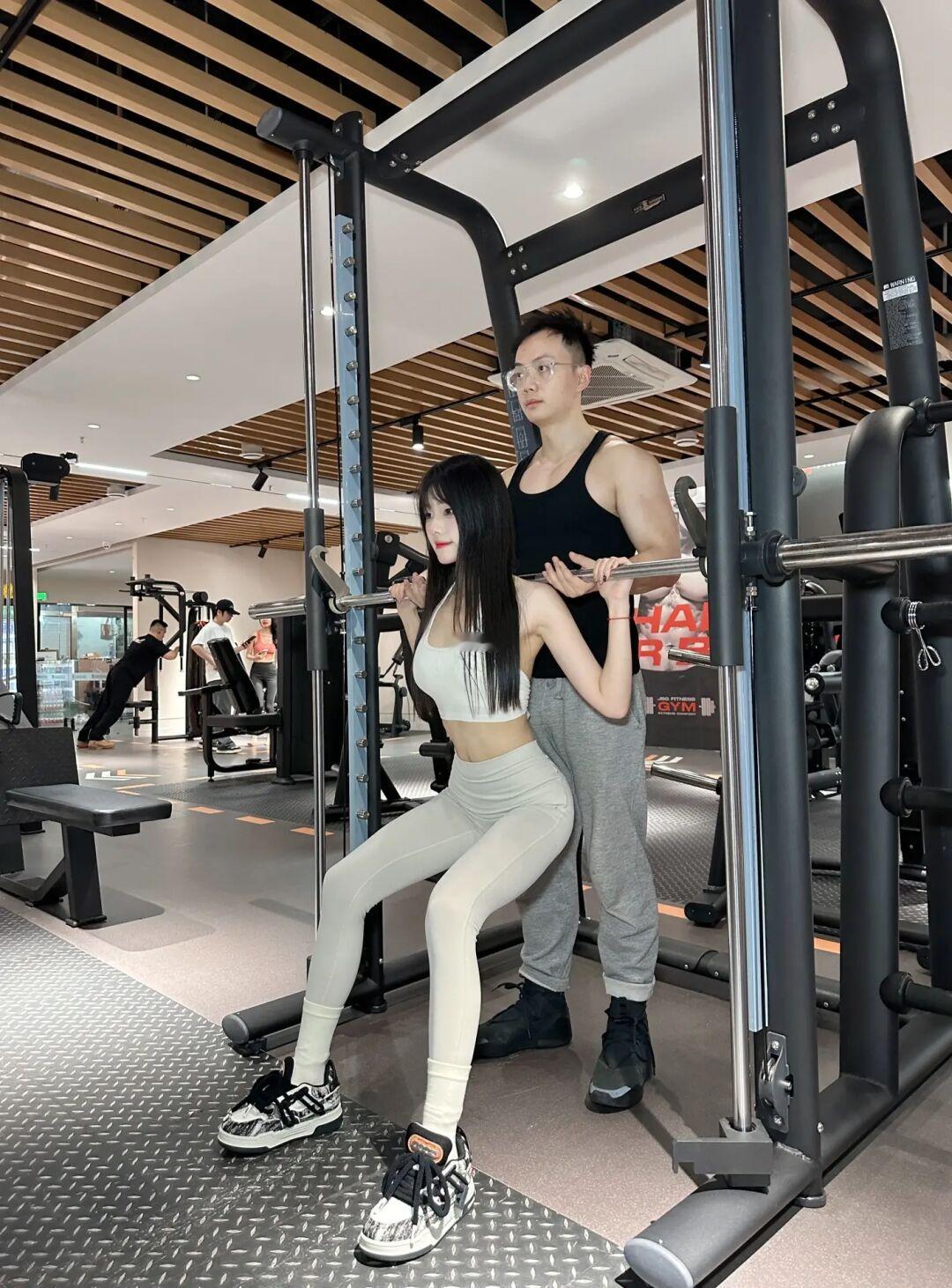 见人不如健身🏋️