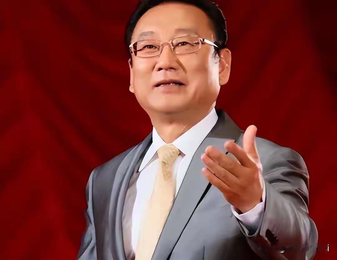 蒋大为说，千万别装，别装哦哎，哎哦，千万不要装哦。千万别模仿，因为你模仿的声音是