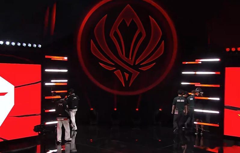 本质菜比，去年被tes四比一，今年g2粉丝还能叫的啊，去年世界赛都能让369游龙