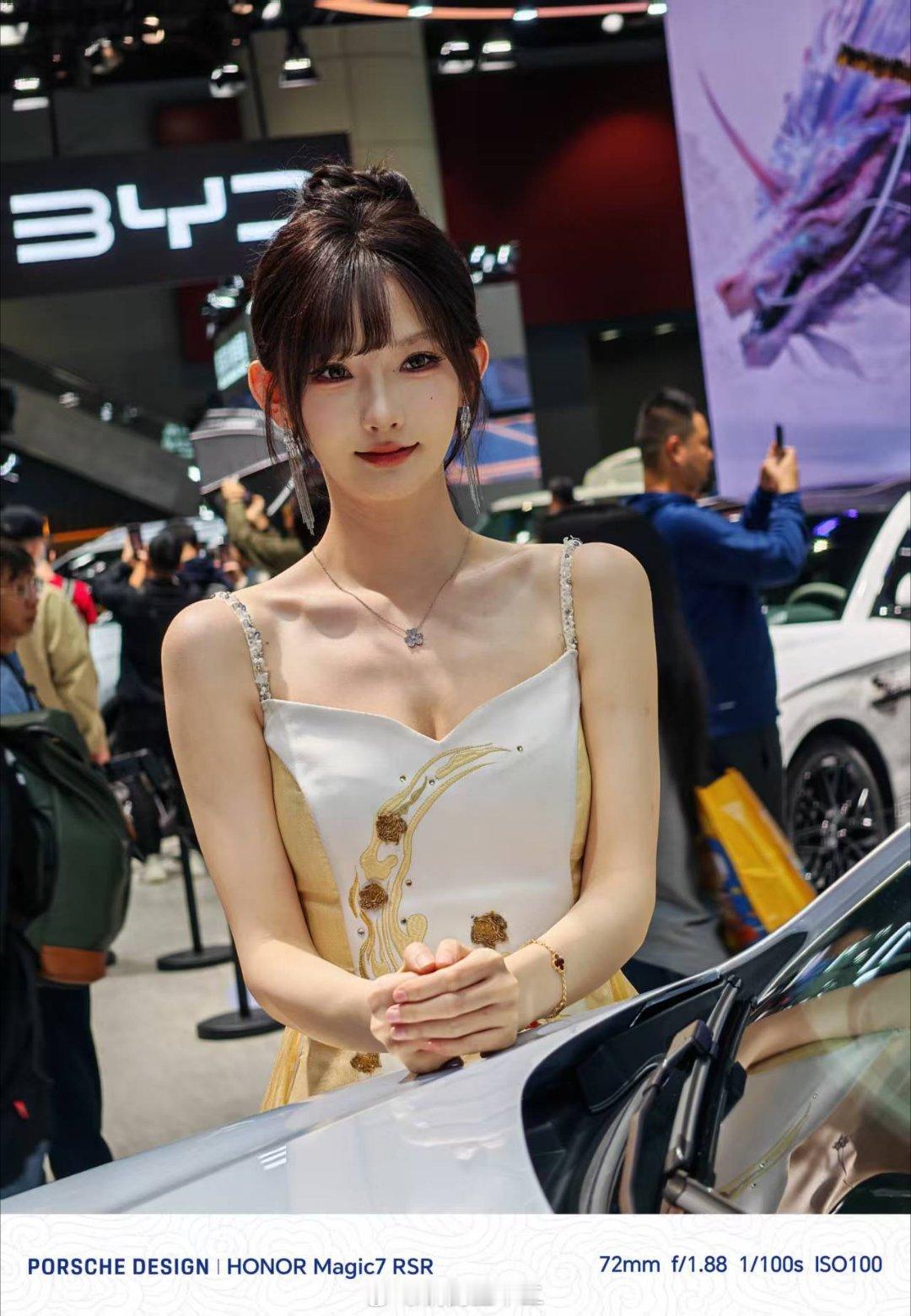 这两天看了几个热门产品，最近两天发布的两款产品，点评一下，就我个人的判断，值得买