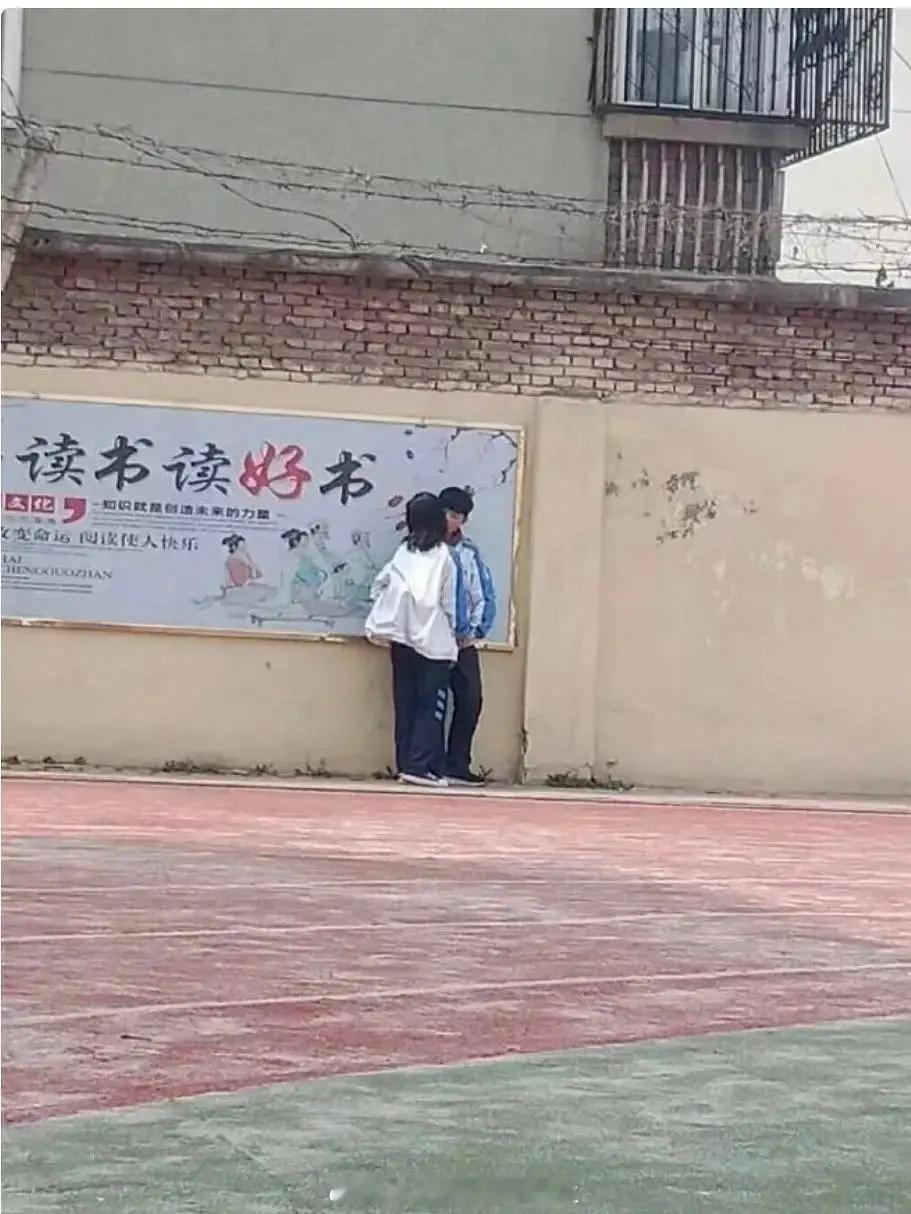 [哈欠] ​​​