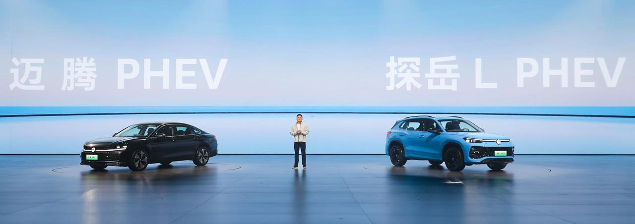 3月31日，一汽-大众春季新品发布会在厦门举行。全新速腾S、全新揽巡、迈腾35周