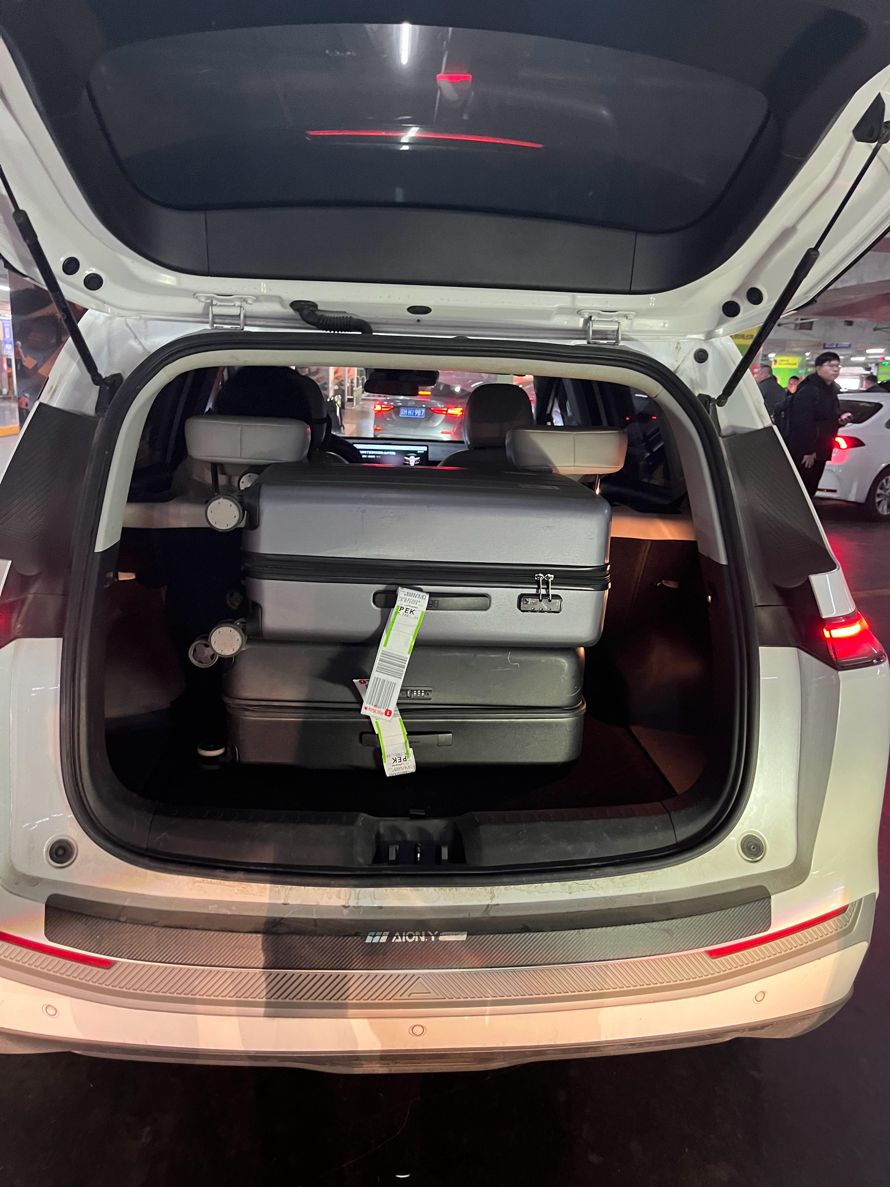 埃安这车后排这么巨大，后备箱就这么点yz77聊车