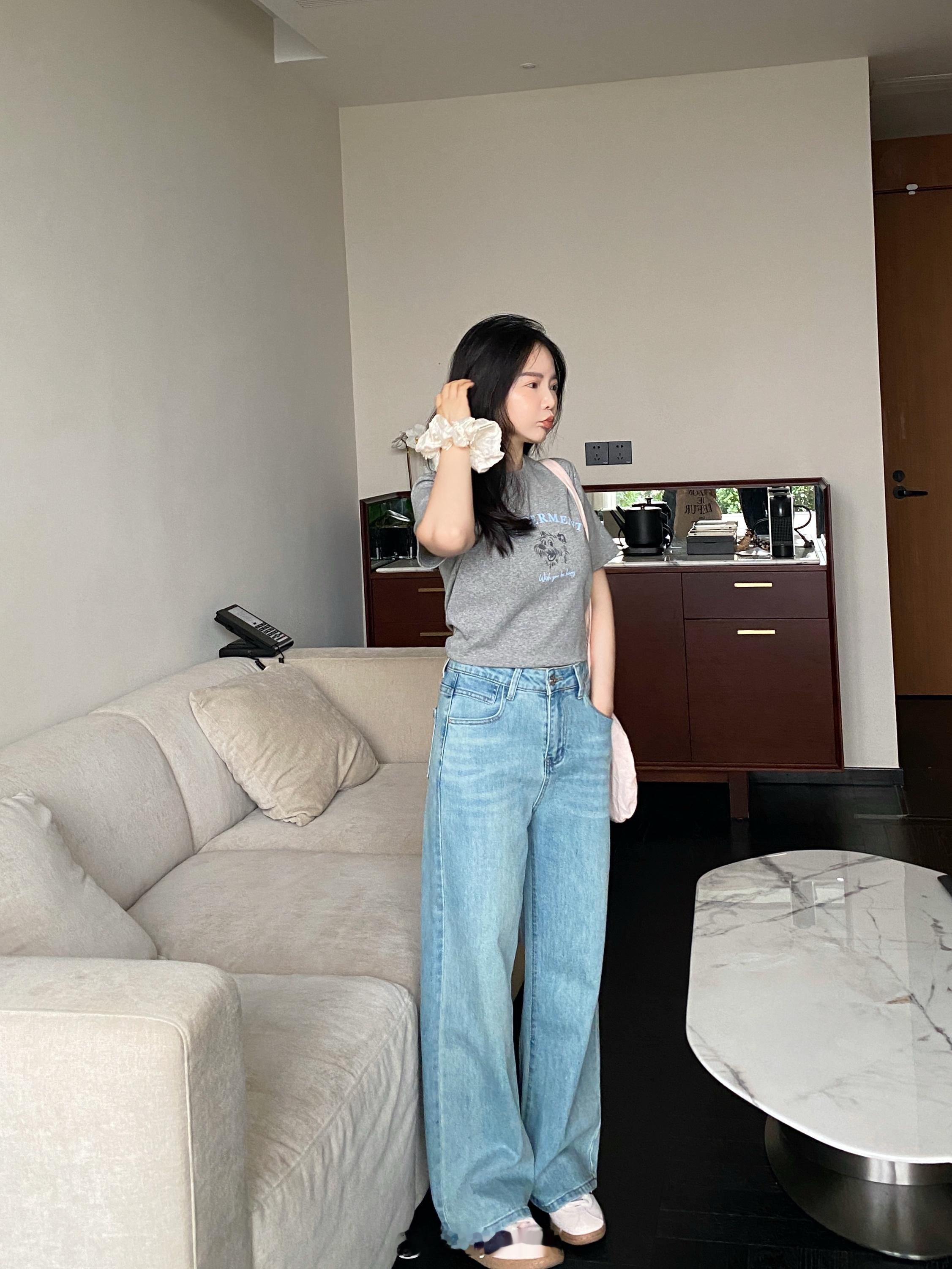 ootd  小个子穿搭  王炸牛仔裤 也太百搭了👖轻松穿出随性松弛感 ✌🏻 