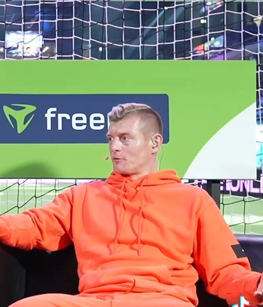 克罗斯： 如果让一位皇家马德里球迷在赢得联赛冠军但输掉两场国家德比，或者赢得两场