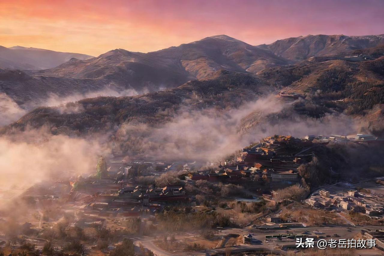 我的老家离山区不远，没事儿的时候还会跑山里去玩儿，尤其是春暖花开的春天，站在山顶